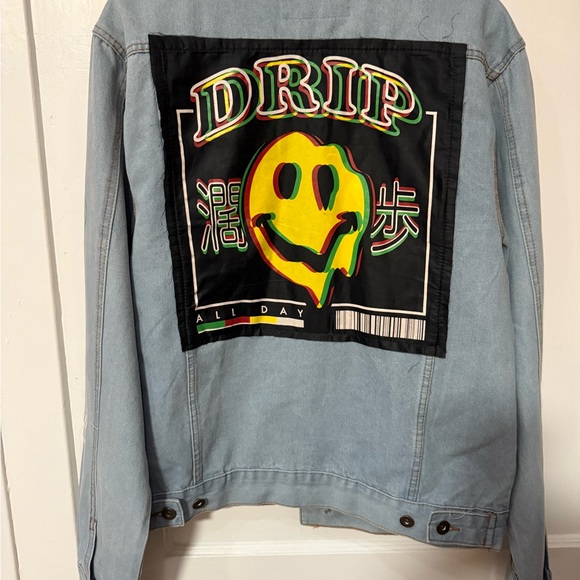 Women’s Brooklyn Cloth Light Blue Drip Oversized Jean Jacket EUC Size Large - Picture 7 of 8